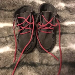 Girls Minnetonka booties
